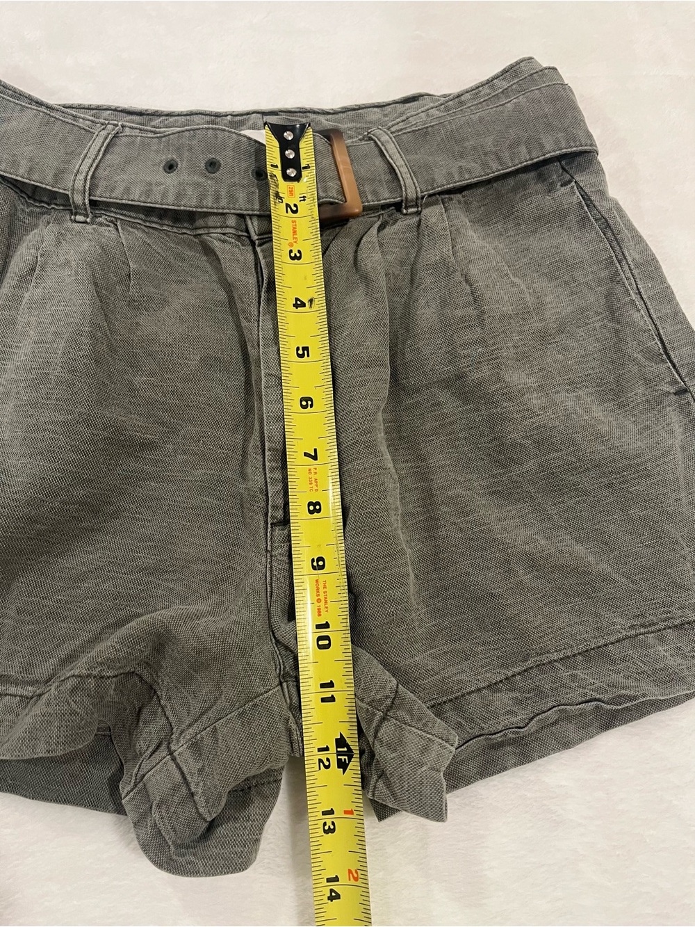 Nicole Miller New York Linen Blend Olive Belted Shorts - Size 2 - Picture 6 of 7